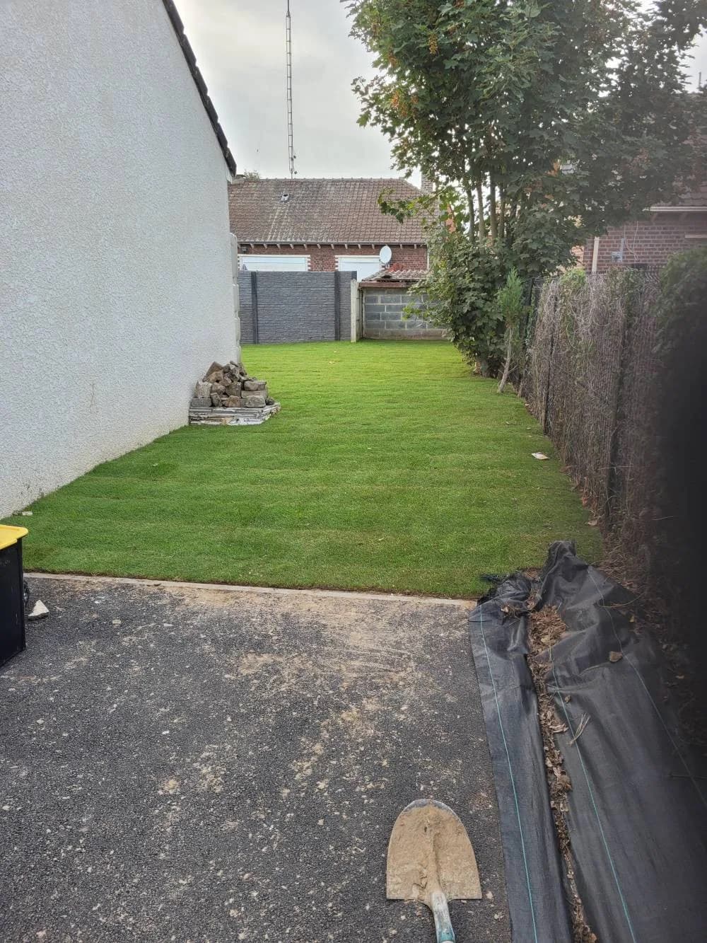 Engazonnement Douai (59) — photo 1