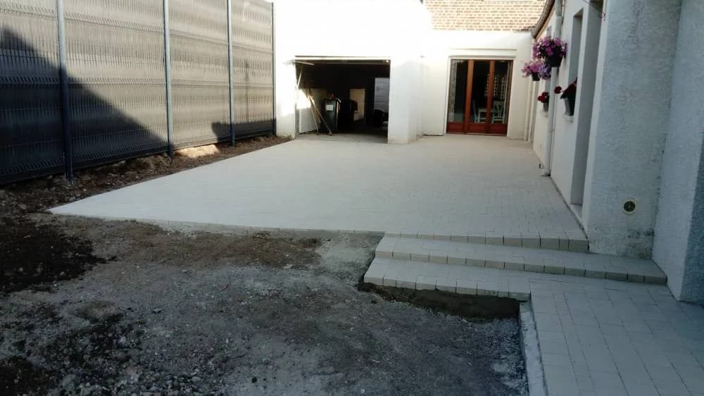 Pavage / Dallage Cambrai (59) — photo 1