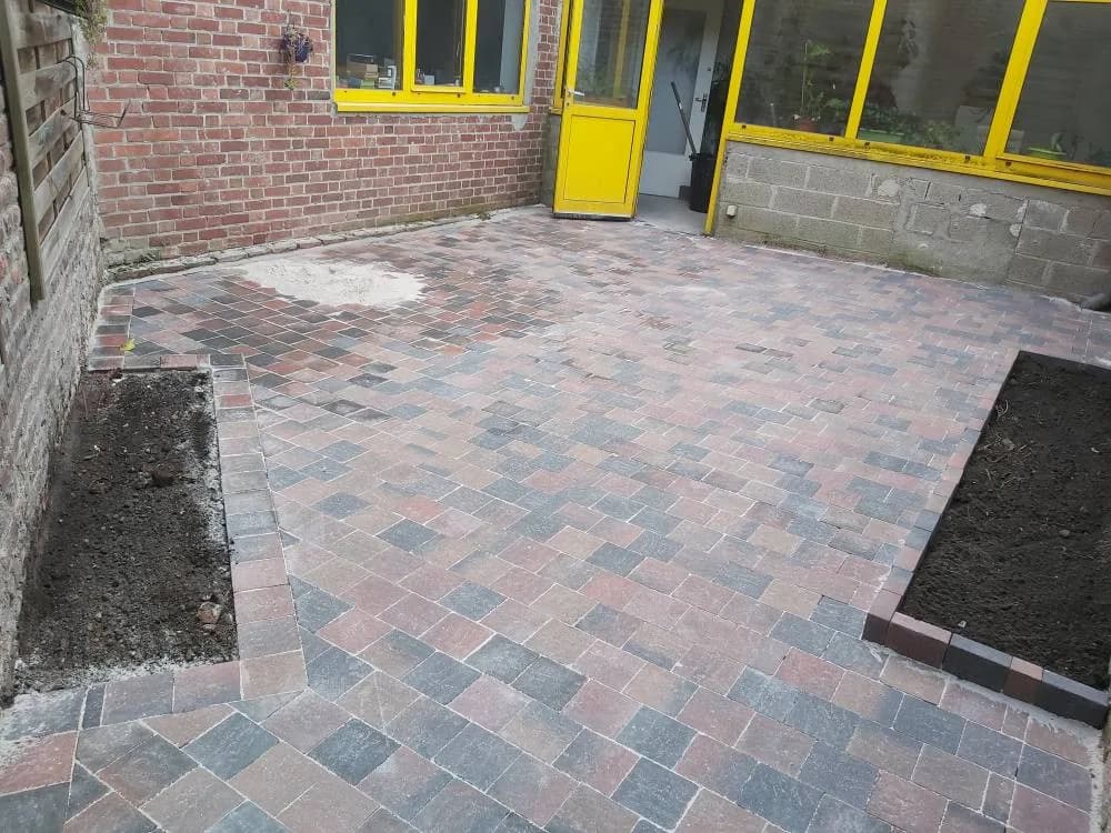 Pavage cour intérieure Douai — après travaux