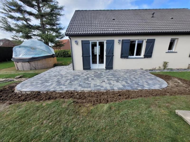 Création terrasse pavés Douai (59)